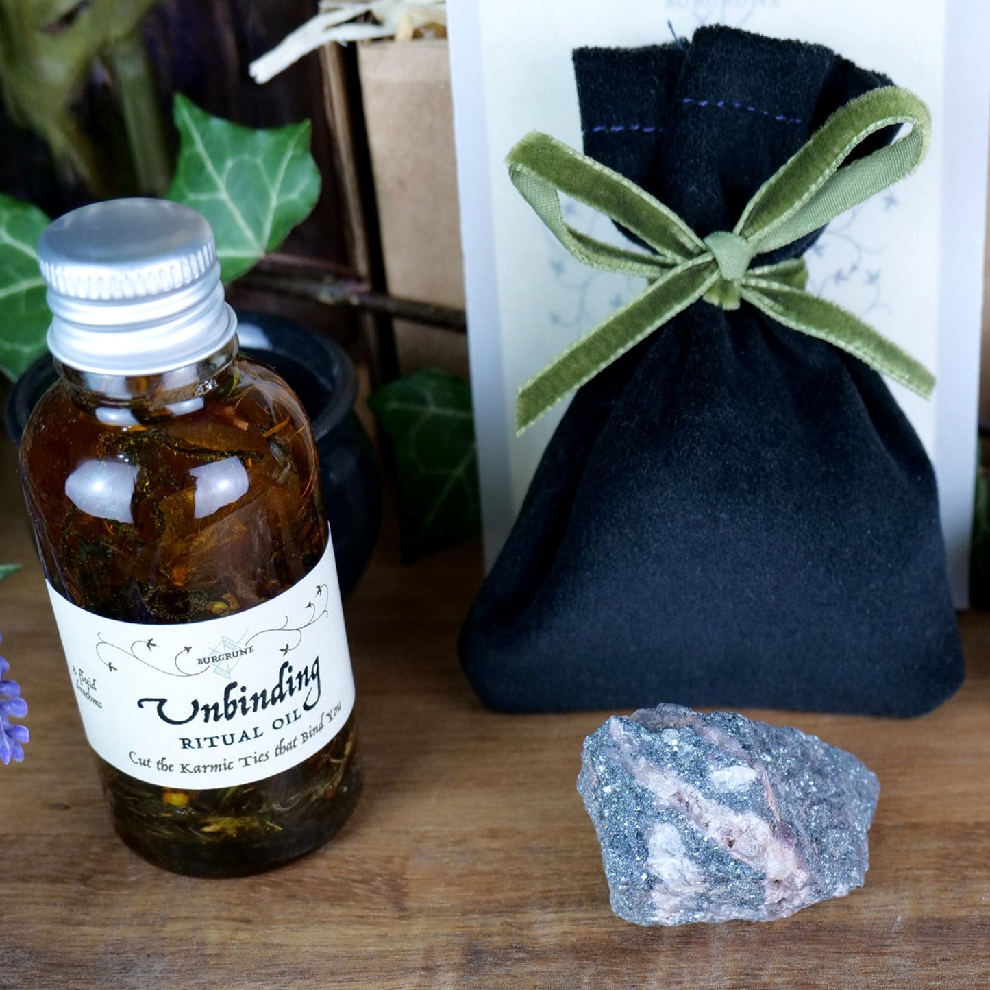 Unbinding Ritual Oil & Crystal Set