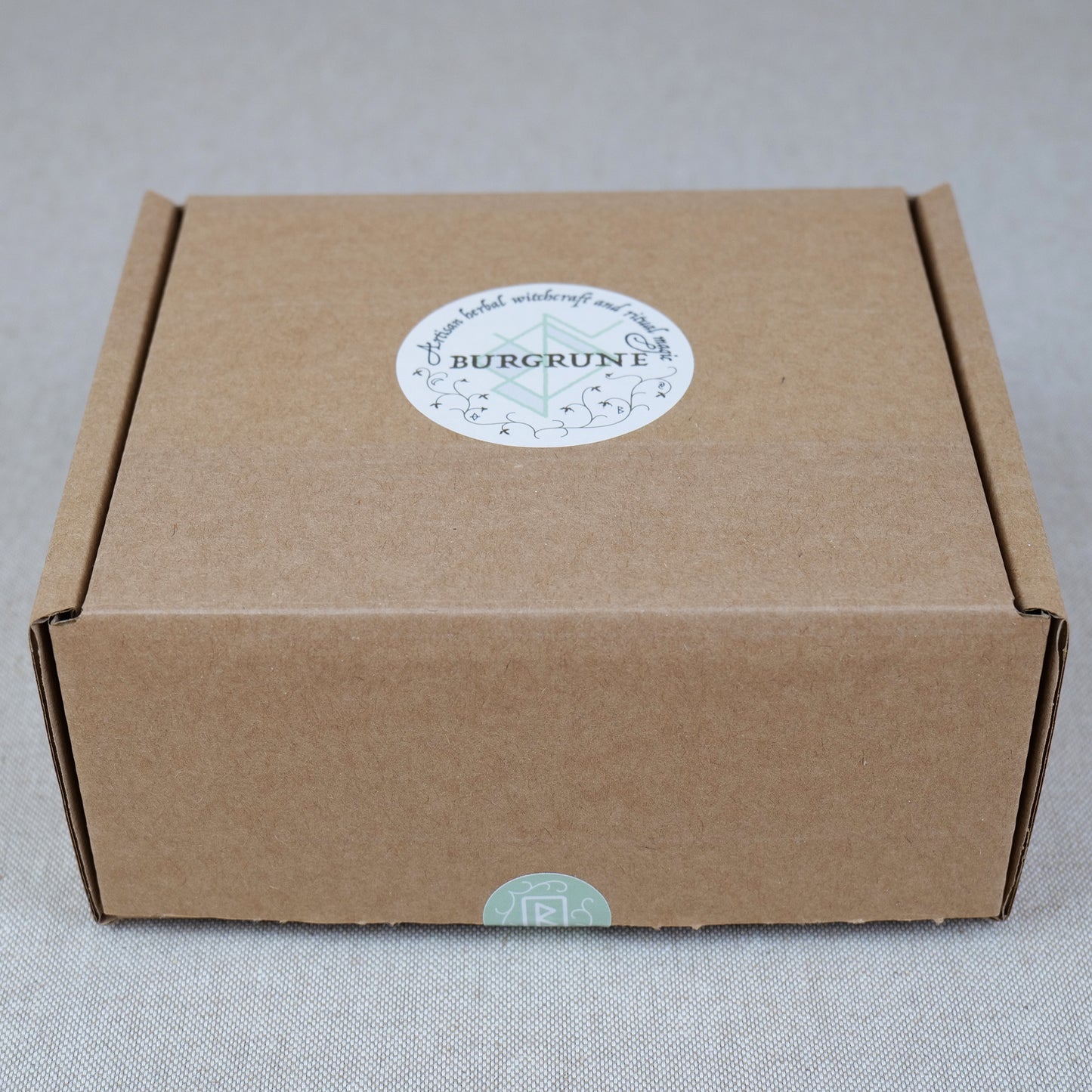 π΅ Herbal Tea Selection Box β’ Four Cauldron Tins