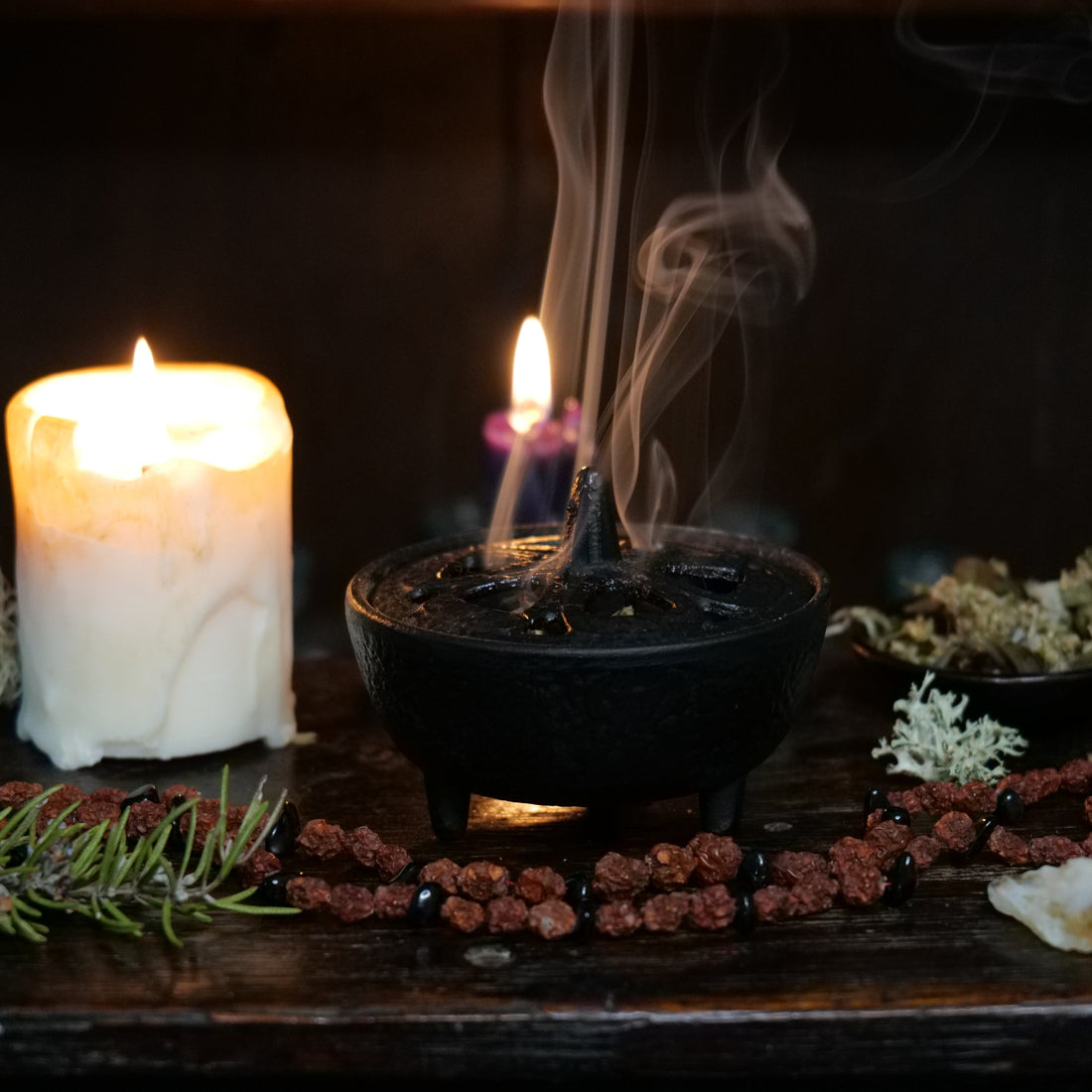 The Forgotten Art of Sacred Incense Burning – Burgrune