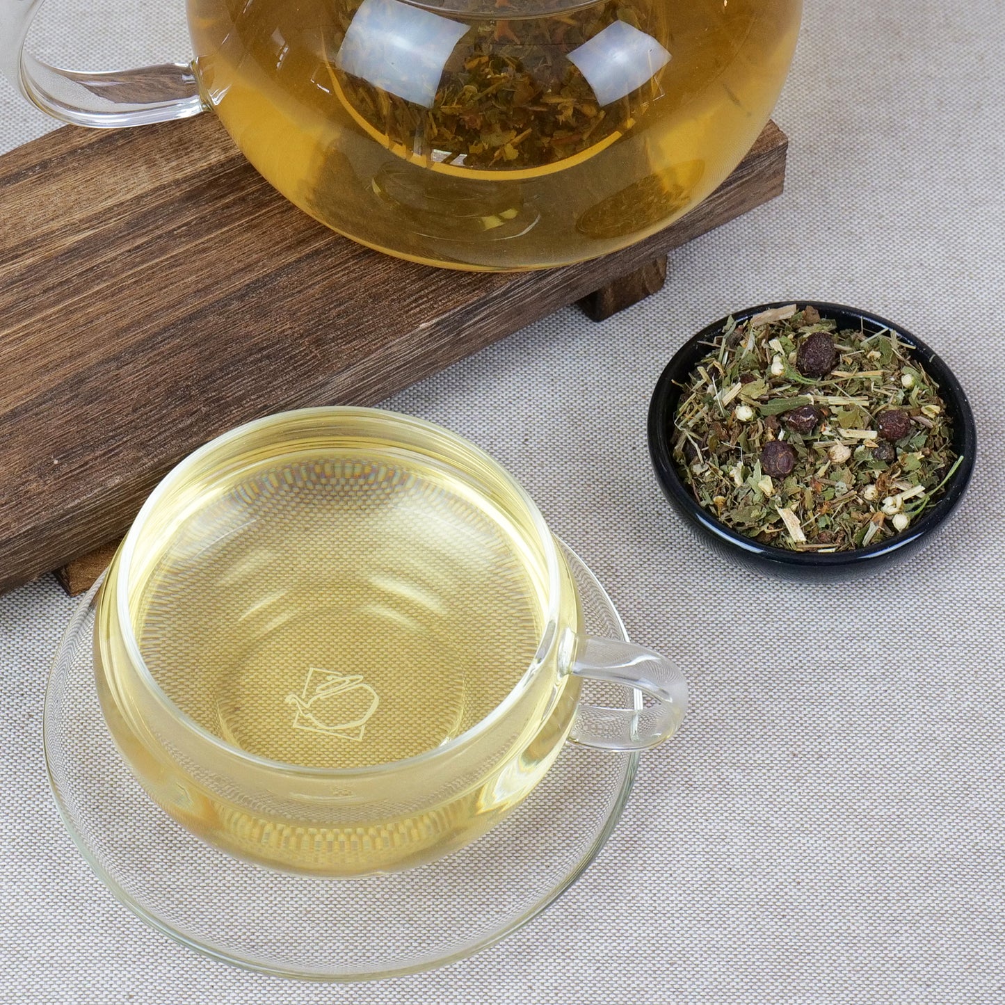 Hedgerow Tea • Earthy • Smooth • Mellow (pongy)